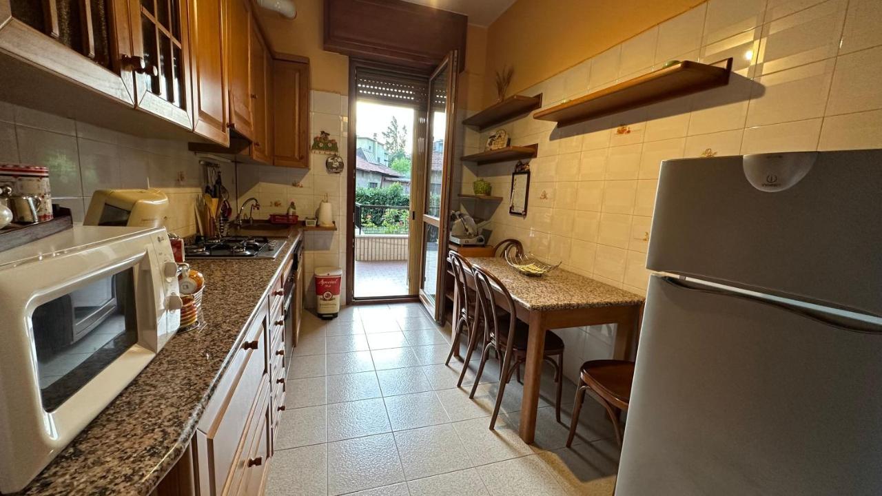 Dehomes - Two Bedrooms, Terrace, Wi-Fi, Tram To Centre & Rho Fiera Milan Bagian luar foto